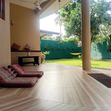 Guesthouse Dilush Берувала Екстериор снимка